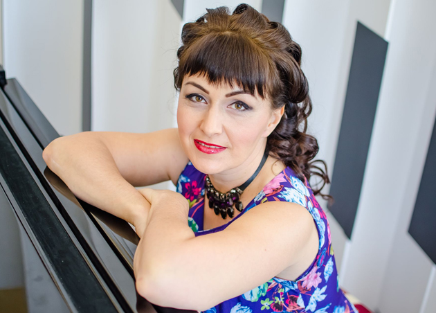 Премьера концертной программы «На крыльях чудных песен» в исполнении Венеры Батыршиной Премьера концертной программы «На крыльях чудных песен» в исполнении Венеры Батыршиной