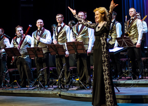 Премьера концертной программы «Любовь и пламя» в исполнении оркестра духовых инструментов «Сургут Экспресс-бэнд» Премьера концертной программы «Любовь и пламя» в исполнении оркестра духовых инструментов «Сургут Экспресс-бэнд»