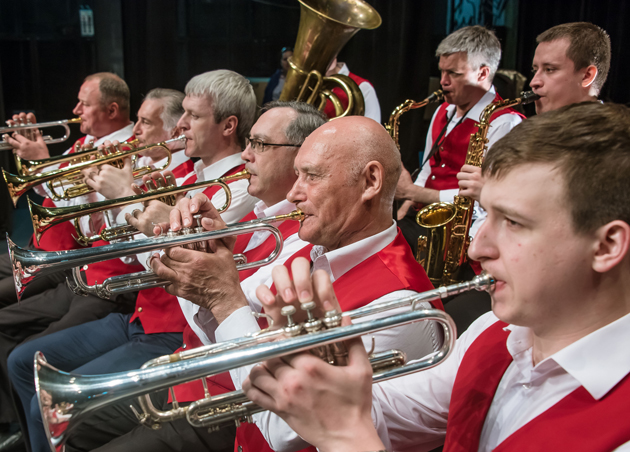 Премьера концертной программы «Киношлягеры» в исполнении оркестра духовых инструментов «Сургут Экспресс-бэнд»