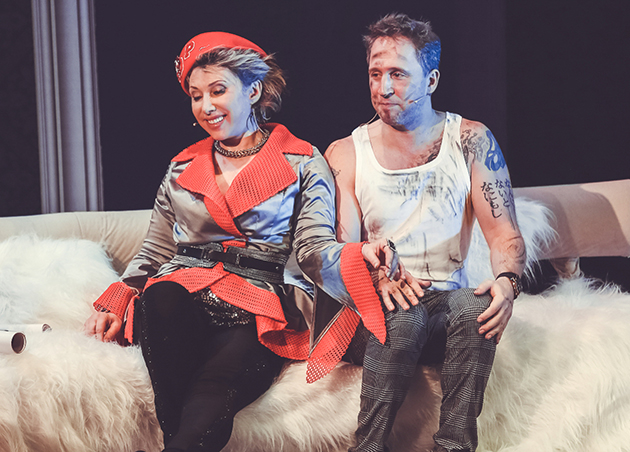 Авантюрная комедия «Мужчина с доставкой на дом»