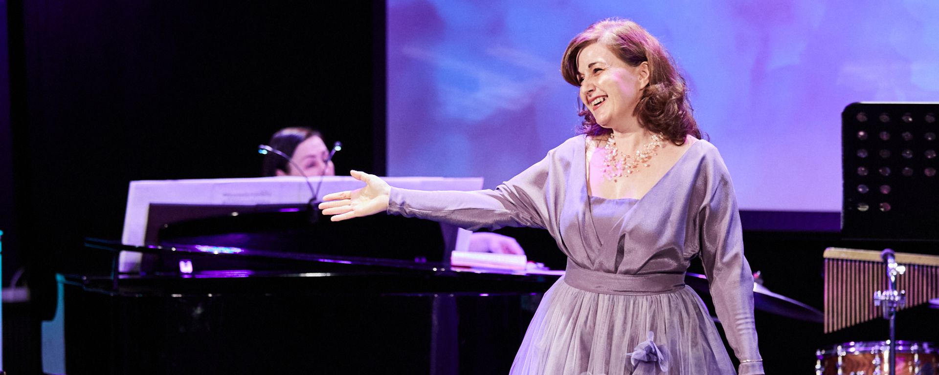 Премьера концертной программы «Сегодня праздник у девчат» 