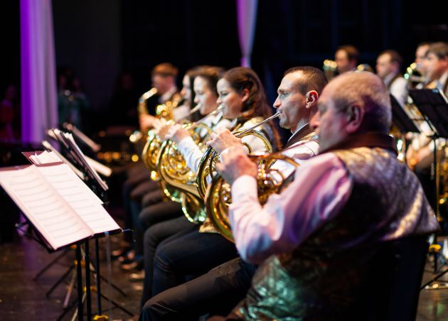 Премьера концертной программы «КЛАССИК-ХИТ КОКТЕЙЛЬ». Оркестр «Сургут Экспресс-Бэнд»