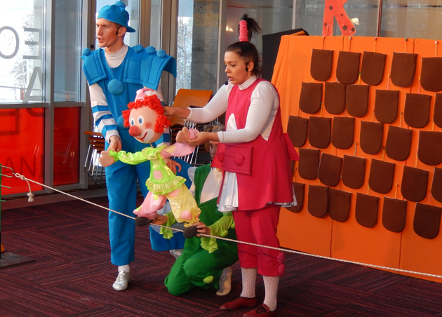 Театр актёра и куклы «Петрушка». Спектакль «А и Б сидели на трубе»