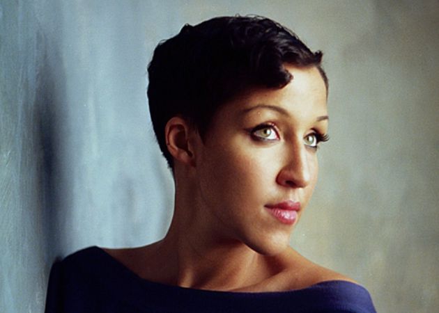 Премьера «Lady in JAZZ». Солисты - Эми Питерс (вокал, Санкт-Петербург), Андрей Кондаков (фортепиано, клавишные, Санкт-Петербург). Оркестр "Сургут Экспресс-Бэнд"