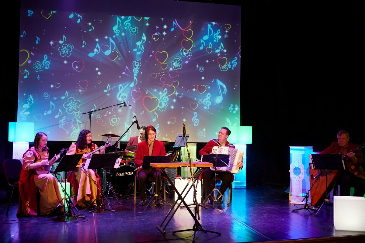 Концертная программа для старшеклассников «Концерт народной музыки»